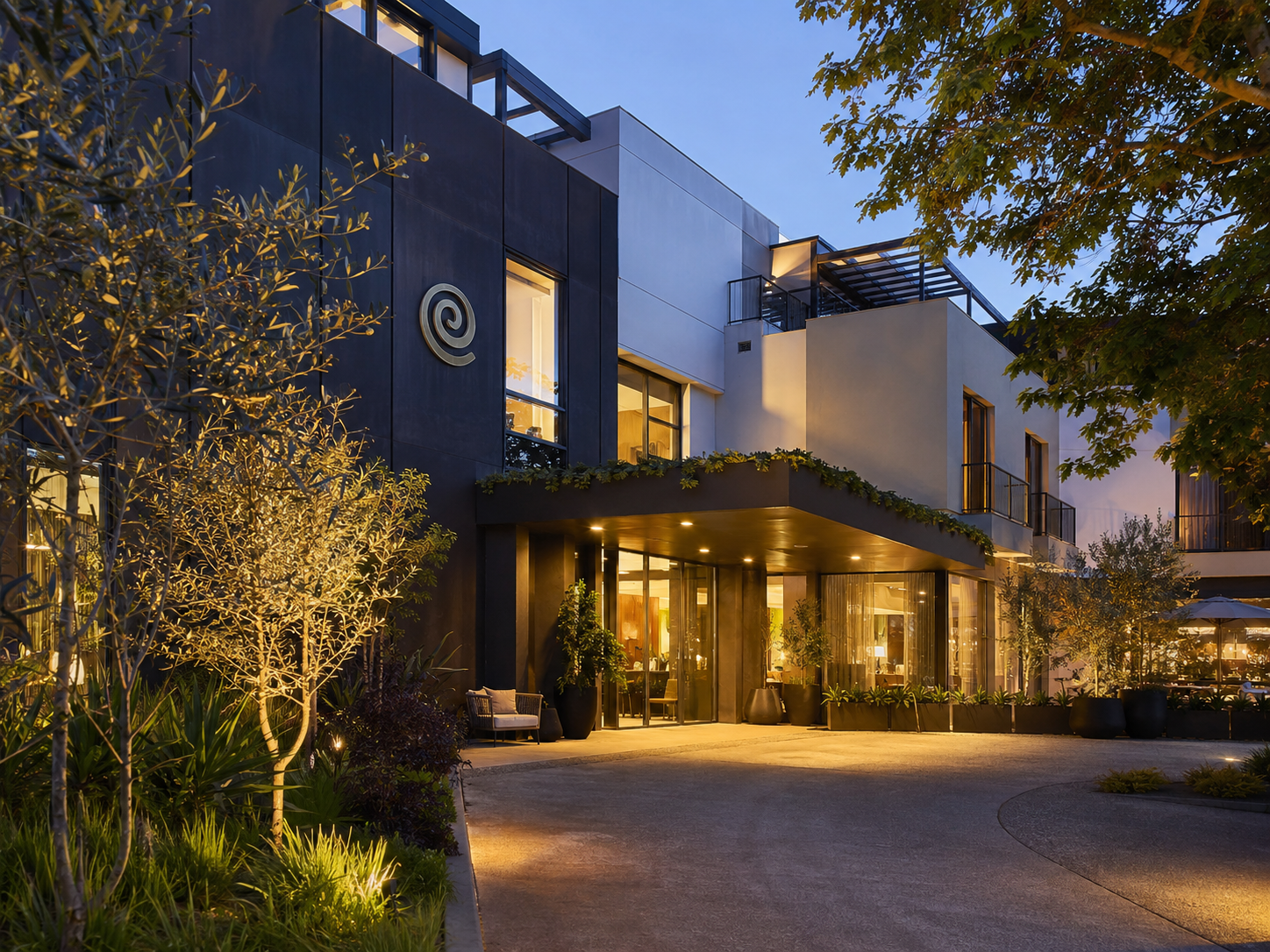 PacificKoru hotel entrance illustration